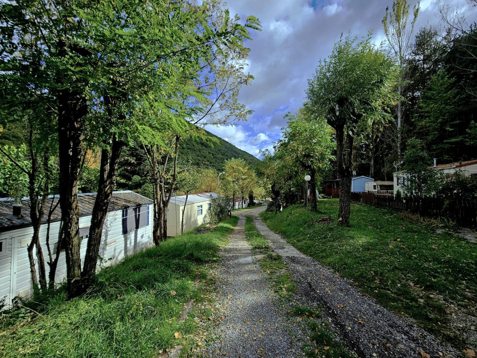 Camping Ribera Del Ara Фіскаль Екстер'єр фото